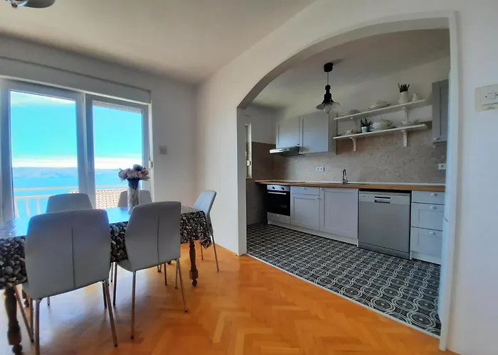 Novum * Novi Vinodolski